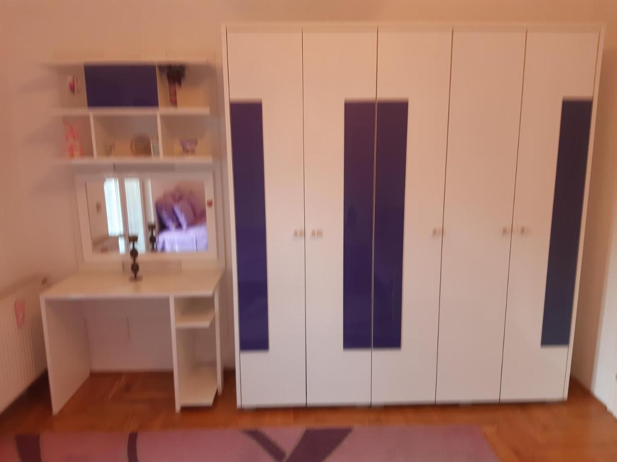 Apartment Lili *